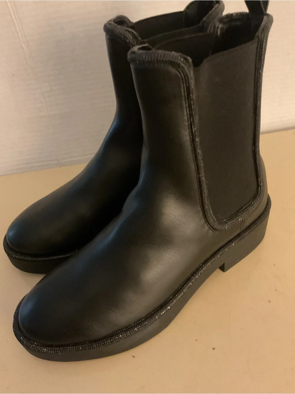Steven By Steve Madden women Black Chelsea Platform Ankle Boots US 8.5
